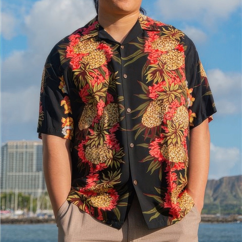 Hilo Hattie Pineapple Panel Button Front Rayon Shirt in Black - Size Medium